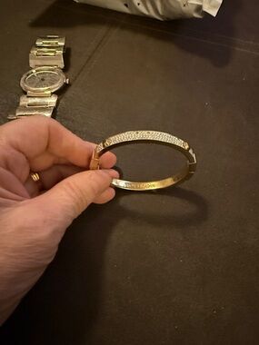 Michael Kors Gold Crystal Pavé Hinged Bangle Bracelet - Slim